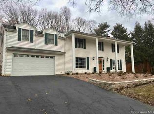 1709 Outer Park Dr, Springfield, IL 62704