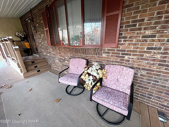 3rd image of 114 Chamberlain Dr