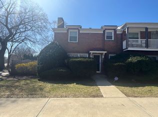 2336 Prairie Ave, Evanston, IL 60201