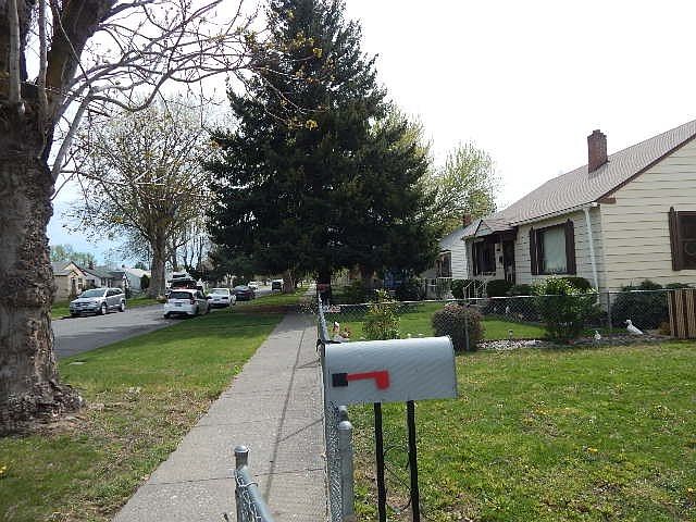 2nd image of 536 N 9th Ave