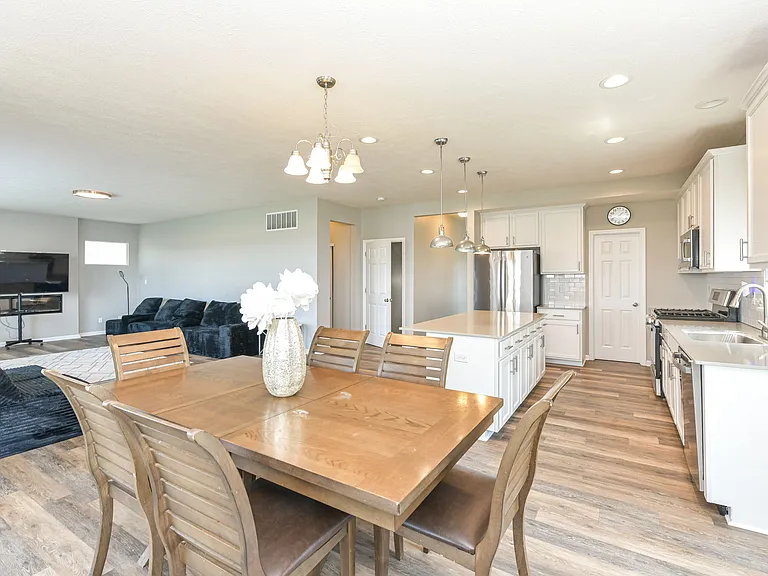 9818 Gallop Ln — Photo 22