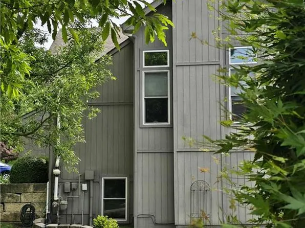 2363 W Elizabeth St, Olathe, KS 66061