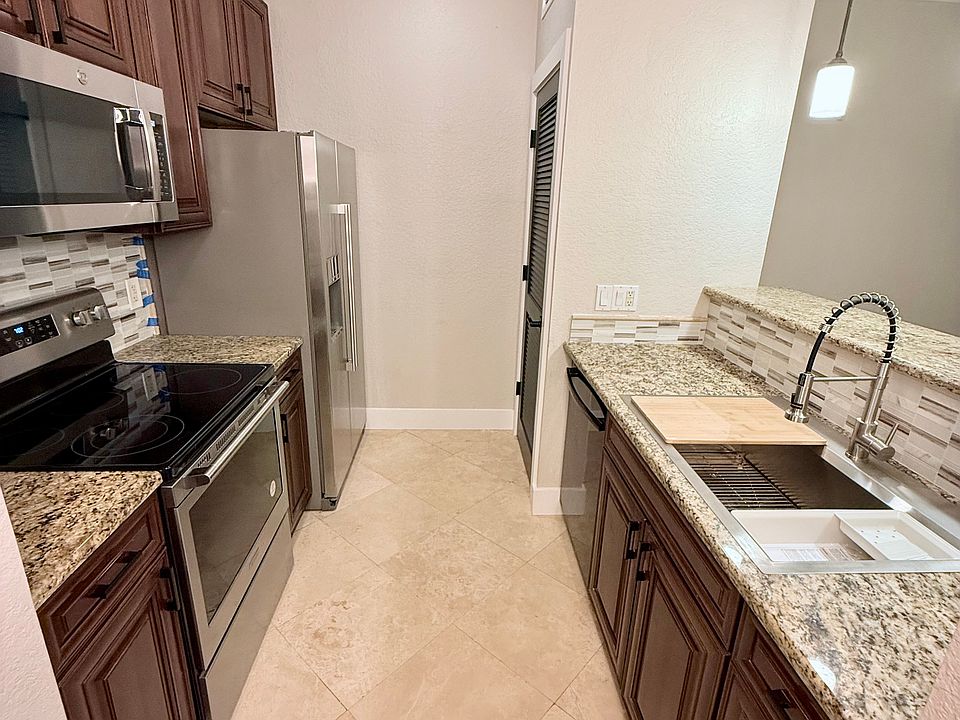 1st image of 860 N Orange Ave APT 164