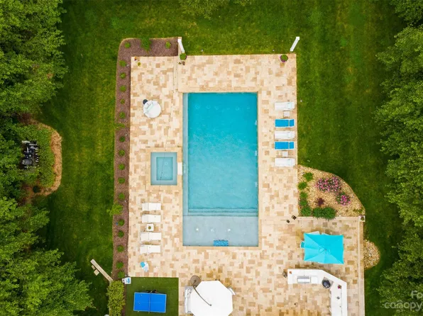 1470 Willow Oaks Trl, Matthews, NC 28104