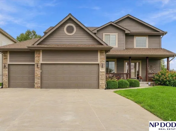 19353 G St, Omaha, NE 68135