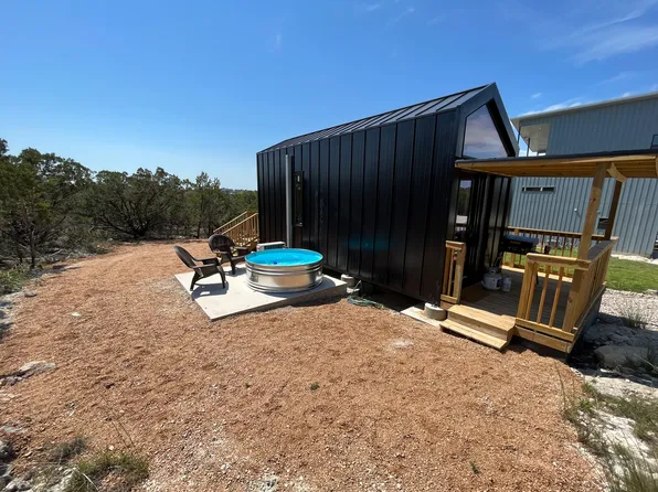 1619 Lakeshore Dr #B, Canyon Lake, TX 78133