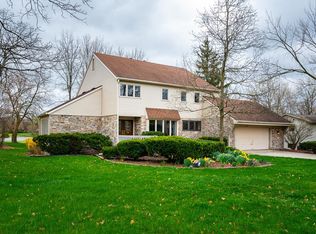 10804 Old Colony Rd, Fort Wayne, IN 46845