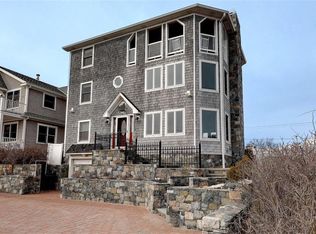 3 Percy Ln, Narragansett, RI 02879