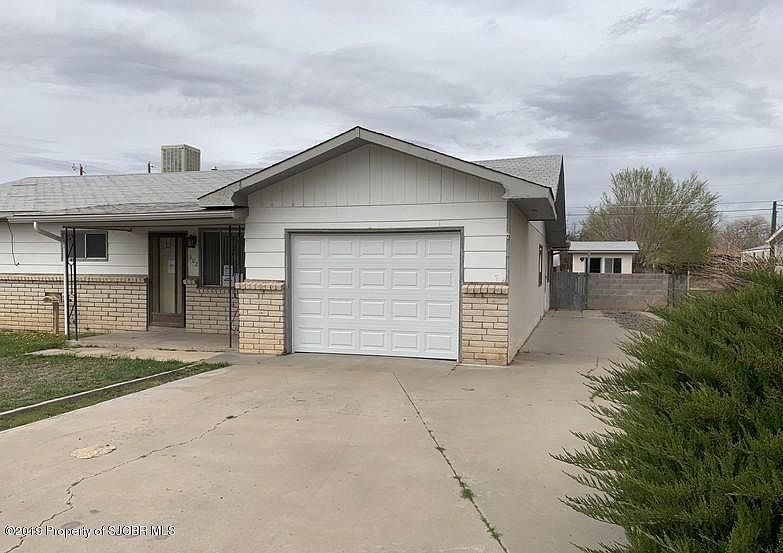 1st image of 302 Taos Ave