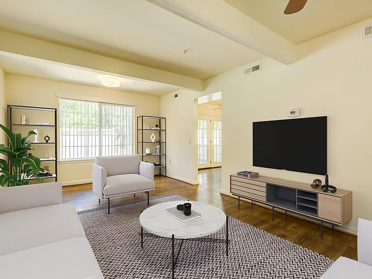 Dahlgren Townhomes — Photo 12
