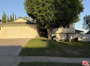 9558 Swinton Ave, North Hills, CA 91343