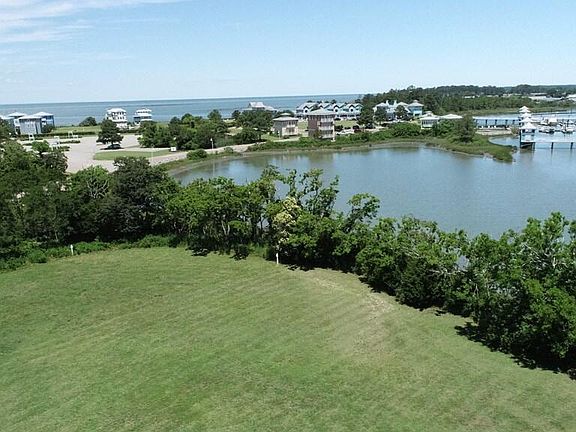4th image of 10 Waters Edge Dr #10