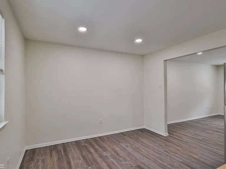 305 S Warminster Rd #B2 — Photo 34