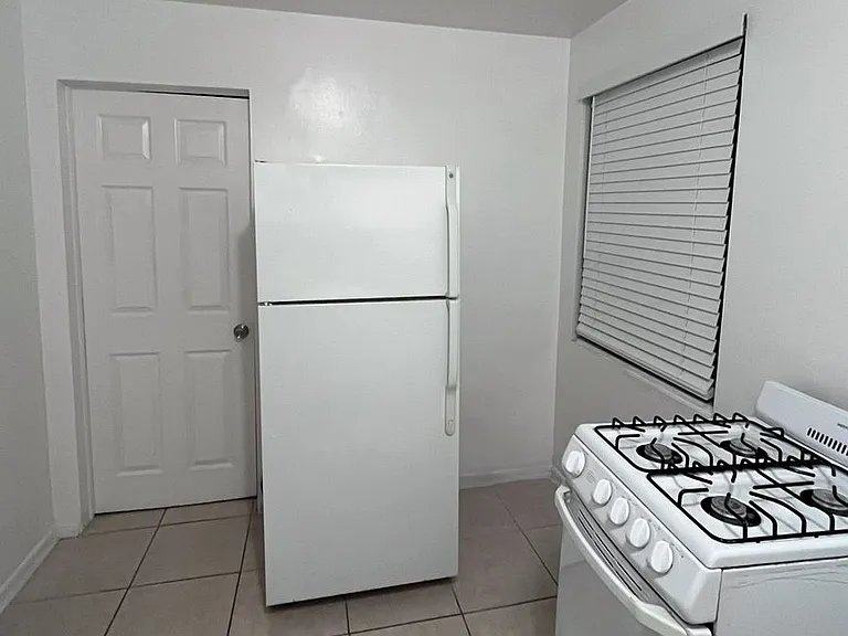1556 Polk St — Photo 5