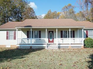 24302 River View Dr, North Dinwiddie, VA 23803