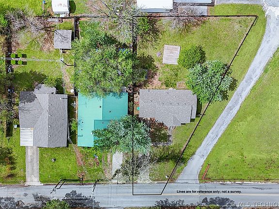 2nd image of 292 N Moccasin Ave