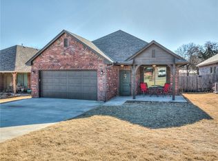20566 Autumn Trl, Harrah, OK 73045