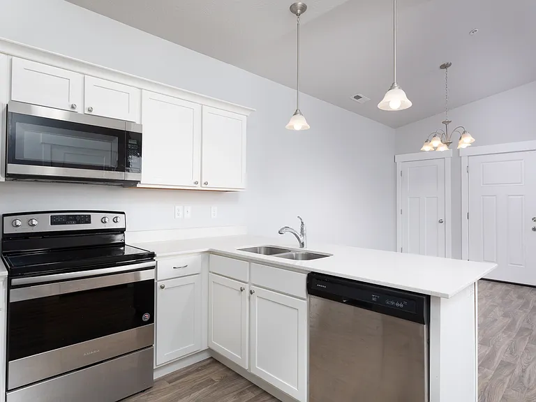 2148 W Main St #F301 — Photo 2