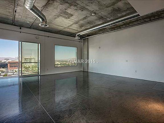 3rd image of 900 S Las Vegas Blvd #916
