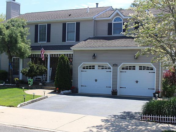 2nd image of 272 Novello Dr