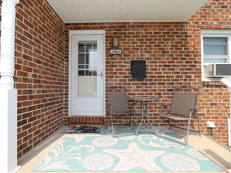 Covered porch
