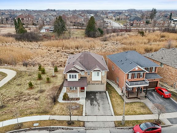 2nd image of 42 Abbotsbury Dr