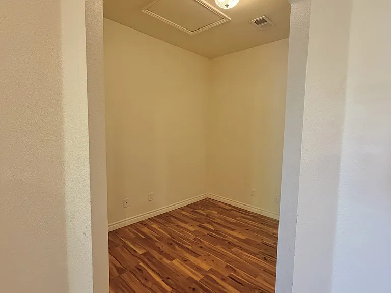 4672 W 20th Street Rd #17 — Photo 6