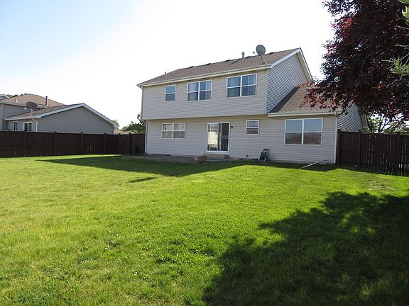 2nd image of 1810 Larkspur Dr