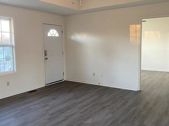 2nd image of 1835 Cottingham Ct