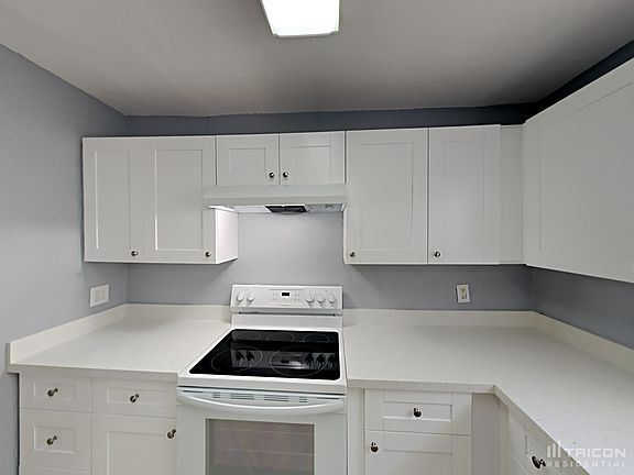 3rd image of 2760 NW 25th St