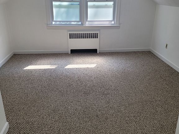 4th image of 9 Wrana St