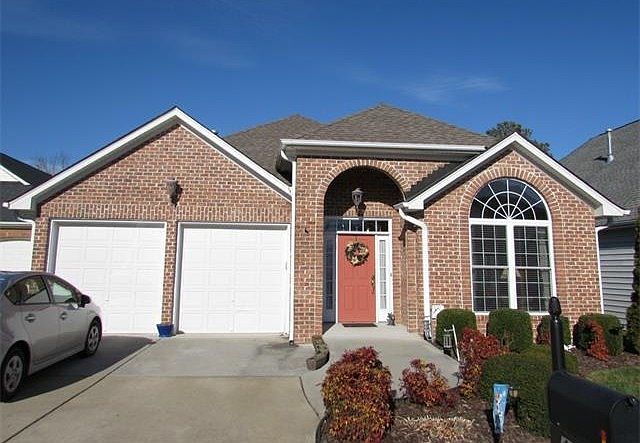 1st image of 4416 Village Garden Cir