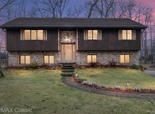 3642 Ashview Ave, West Bloomfield, MI