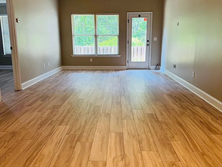 1426 Serenity Creek Dr #MAIN — Photo 3