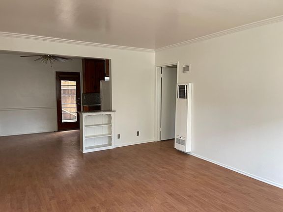 2nd image of 1211 E Lexington Dr APT 1