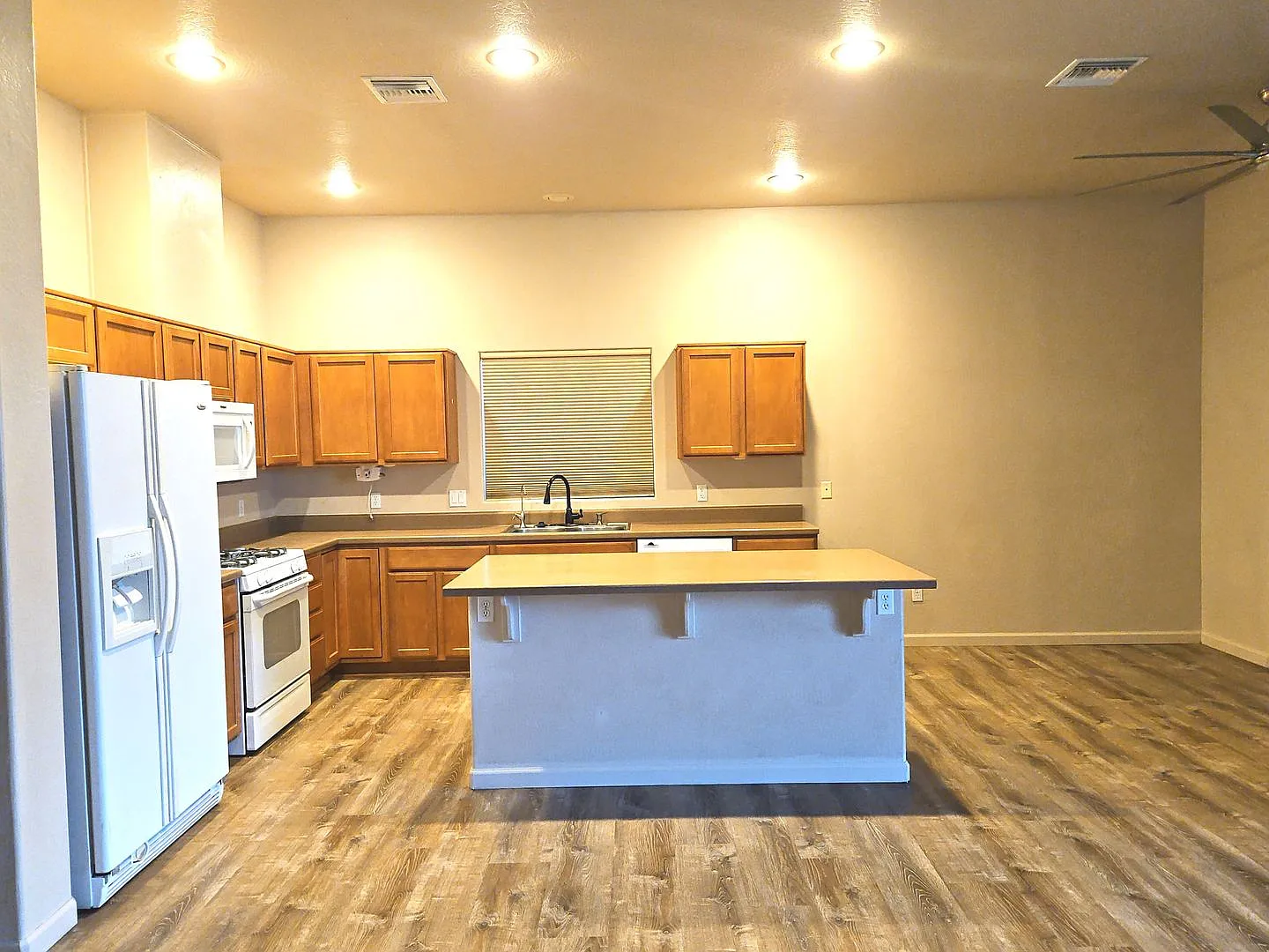 4 bedroom for lease in Picacho subdivision — Photo 4