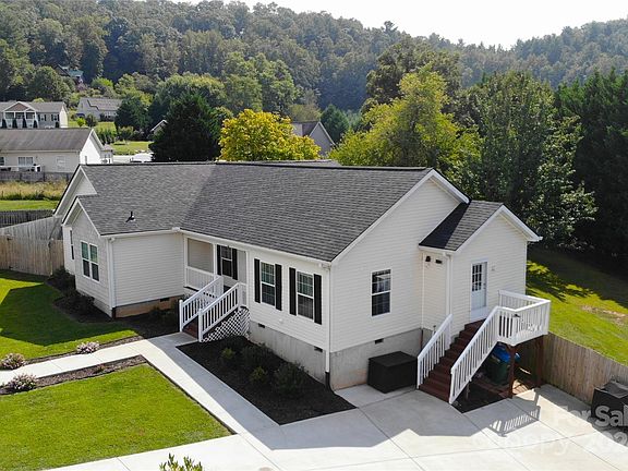 4th image of 43 Red Laurel Ct