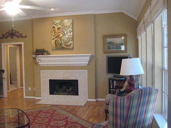 Family Room w/ Fireplace