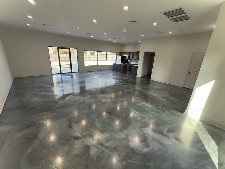 The Mayfair Apartment Homes — Photo 30
