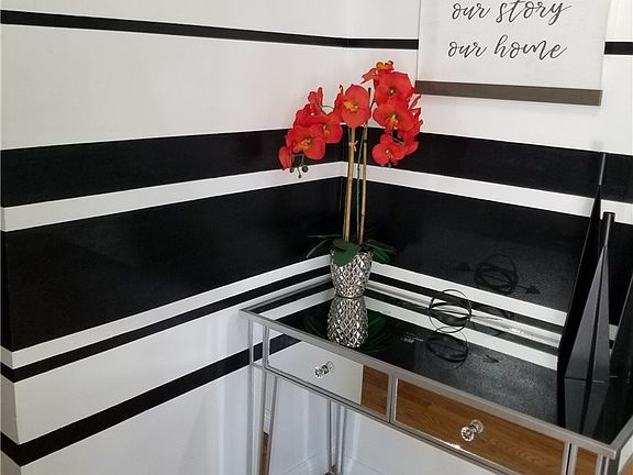 5th image of 4418 Bellflower Ave