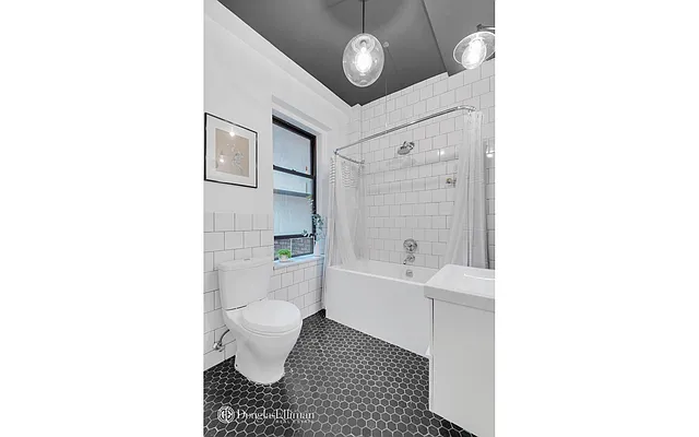 Sold by Douglas Elliman | media 20