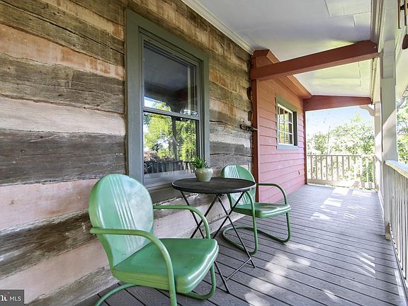 3rd image of 39580 Lovettsville Rd