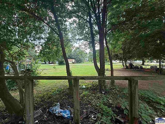 3rd image of 105 Hurst Ave