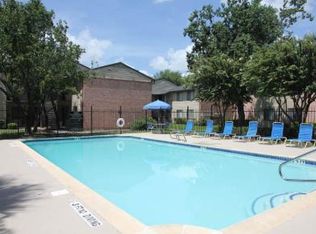 3340 E Walnut St #CD, Pearland, TX 77581