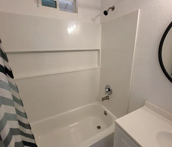 555 W Whittier Ave — Photo 35