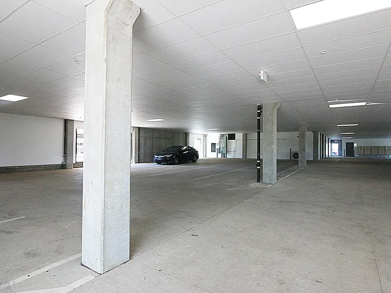 Nichol Flats — Photo 19