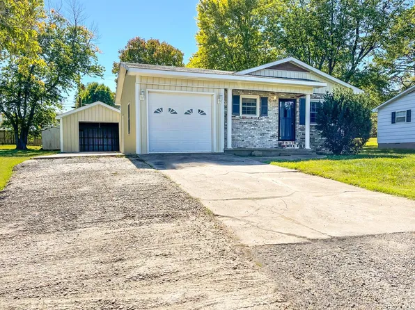 1113 Susan St, Dexter, MO 63841