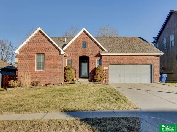 2616 Fairview St, Bellevue, NE 68147