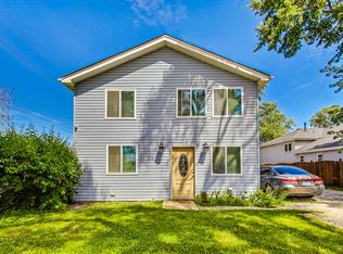 821 N Indiana St, Elmhurst, IL 60126