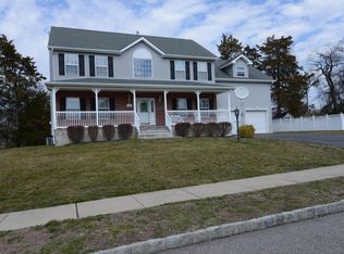 752 Jacqueline Ct, Toms River, NJ 08753